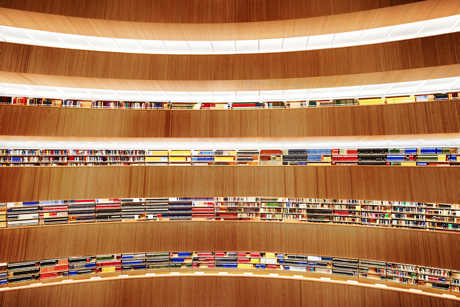 Library at the Institute of Law l Zurich 2013